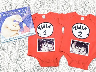thing 1 and thing 2 onesies with sonogram of twin babies